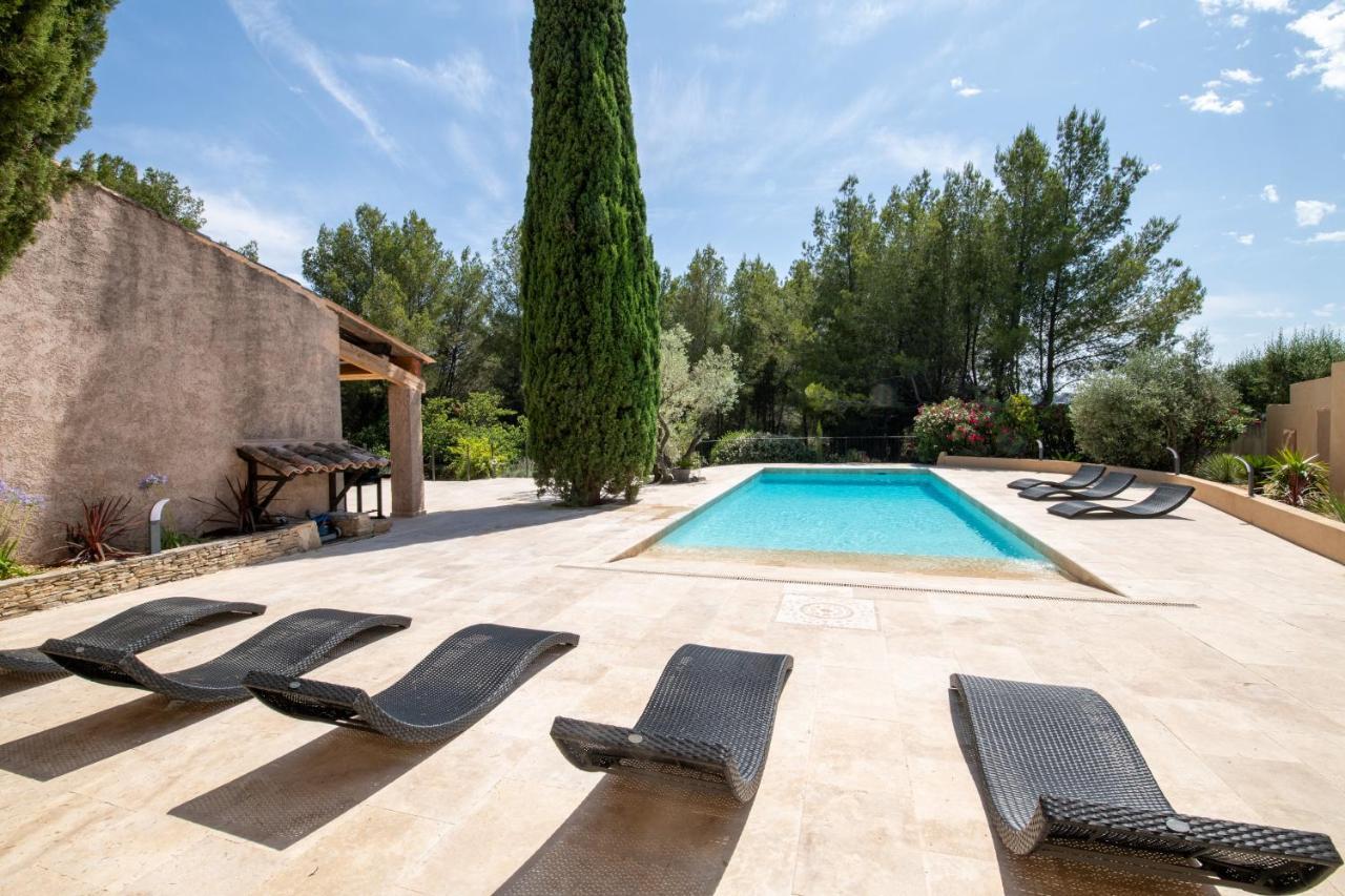 Villa De Charme En Campagne Avec Piscine Privee Et Nature Luxuriante Le Beausset Exterior foto