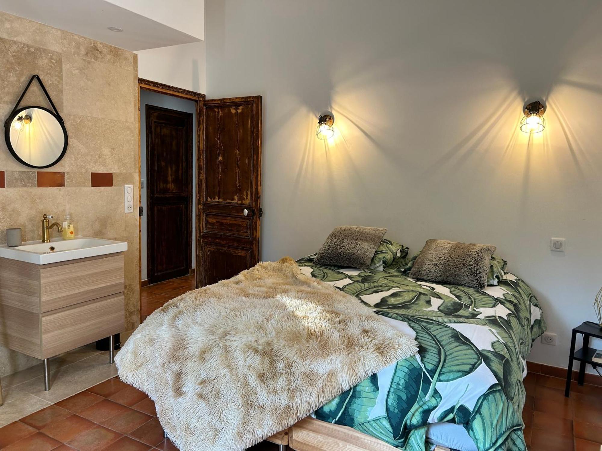 Villa De Charme En Campagne Avec Piscine Privee Et Nature Luxuriante Le Beausset Exterior foto